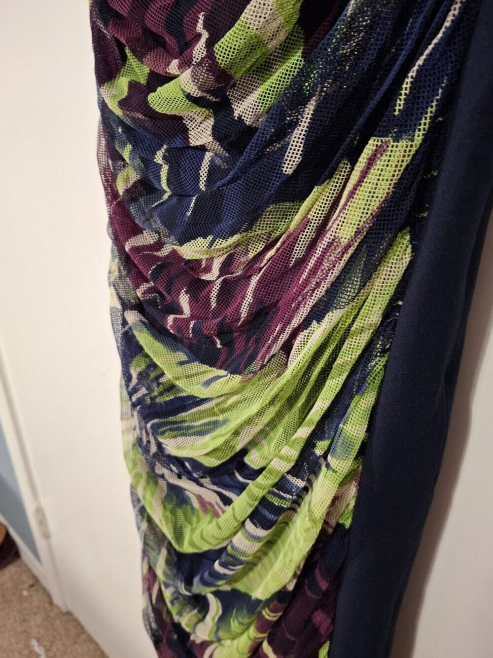 Hilton Hollis New York Size 8 Ruched Sheath Dress Multicolor Abstract Print - Picture 5 of 9